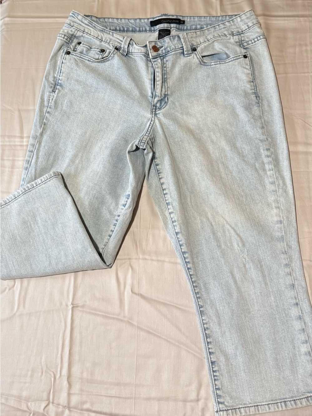 Calvin Klein Jeans Light Wash Straight Leg Women’s Jeans